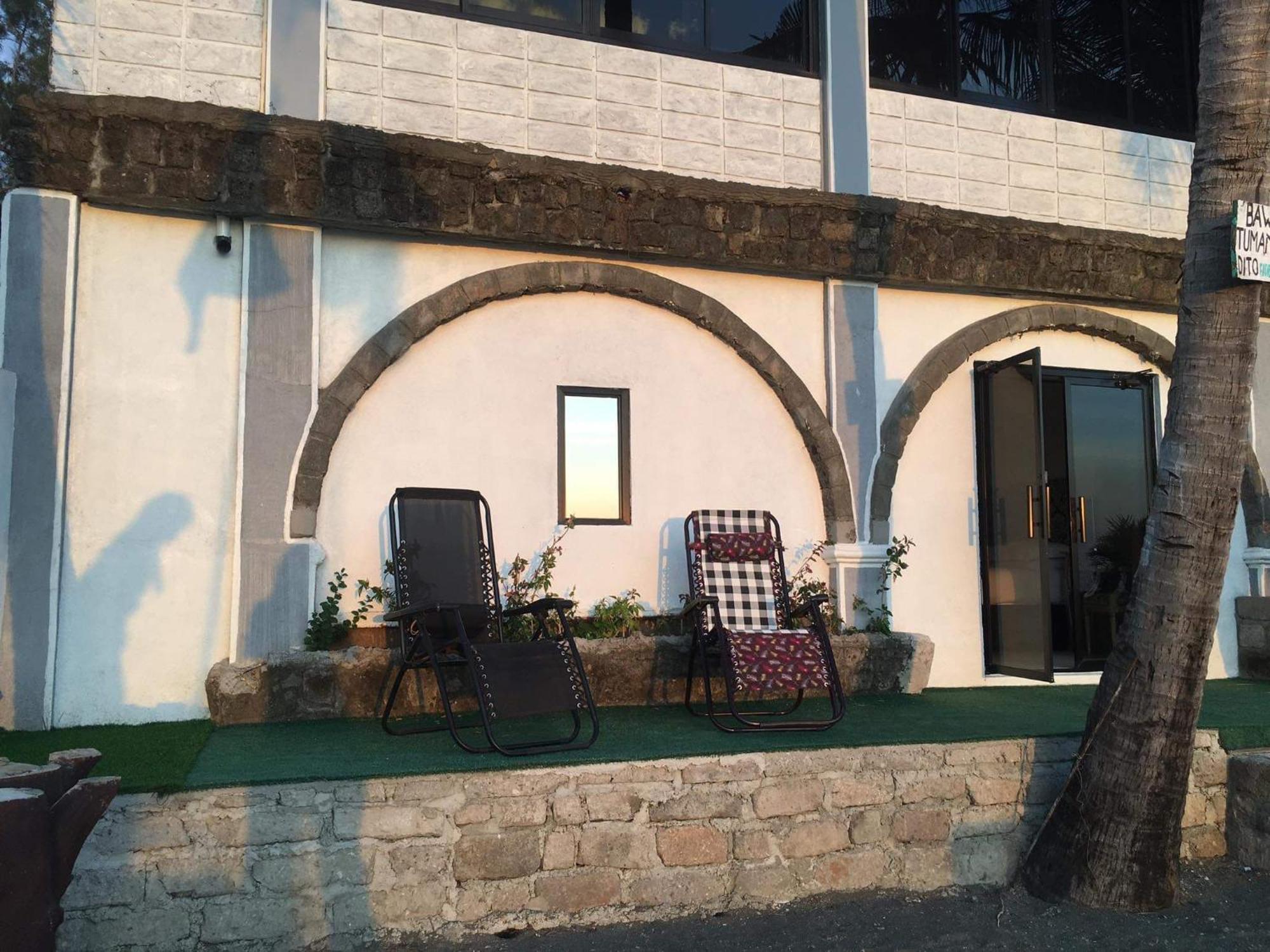 Sunbloom Beachfront Hotel And Restaurant Zambales Sinabacan Room photo